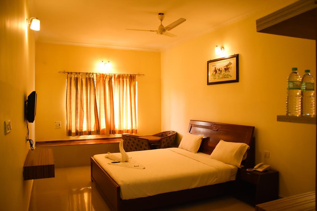 Ulo Hill Breeze Hotell Yelagiri Eksteriør bilde