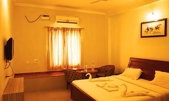 Ulo Hill Breeze Hotell Yelagiri Eksteriør bilde